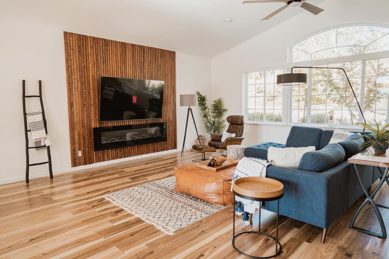 Glamour Mountain Getaway By Casa Oso With Views And Spa Oakhurst Esterno foto
